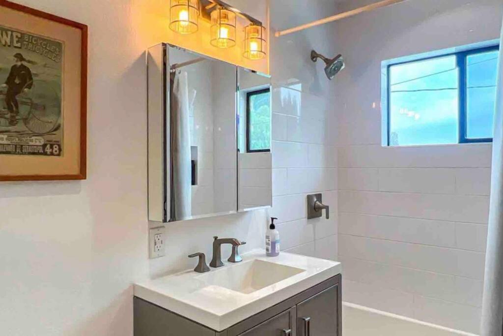 Vakantiehuis Hillside Silverlake - Echo Park And Free Parking *